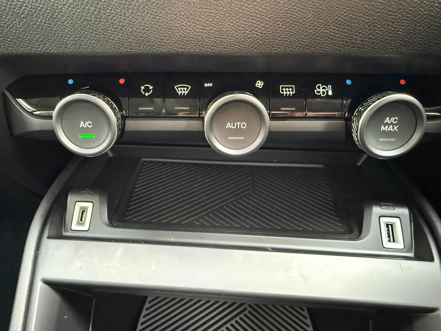 Used Citroen C4 2022 for sale - 76977884: Photo 41