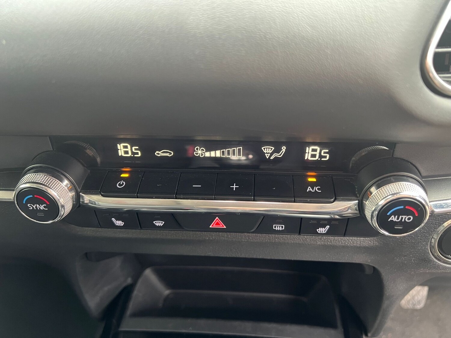 Used Mazda CX-30 2021 for sale - 76297582: Photo 37