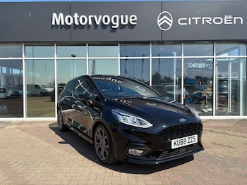 Used Ford Fiesta 2018 for sale - 75584200: Photo