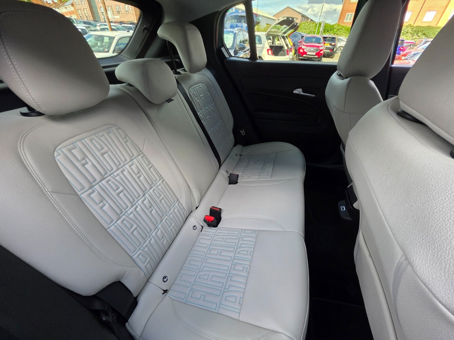 Used Fiat 600 2025 for sale - 76372879: Photo 27