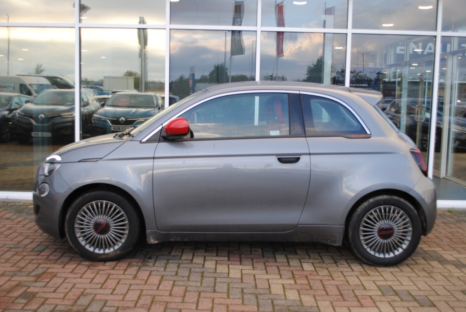 Used Fiat 500 2023 for sale - 76459067: Photo 4