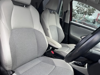Used Toyota Yaris 2021 for sale - 75902138: Photo