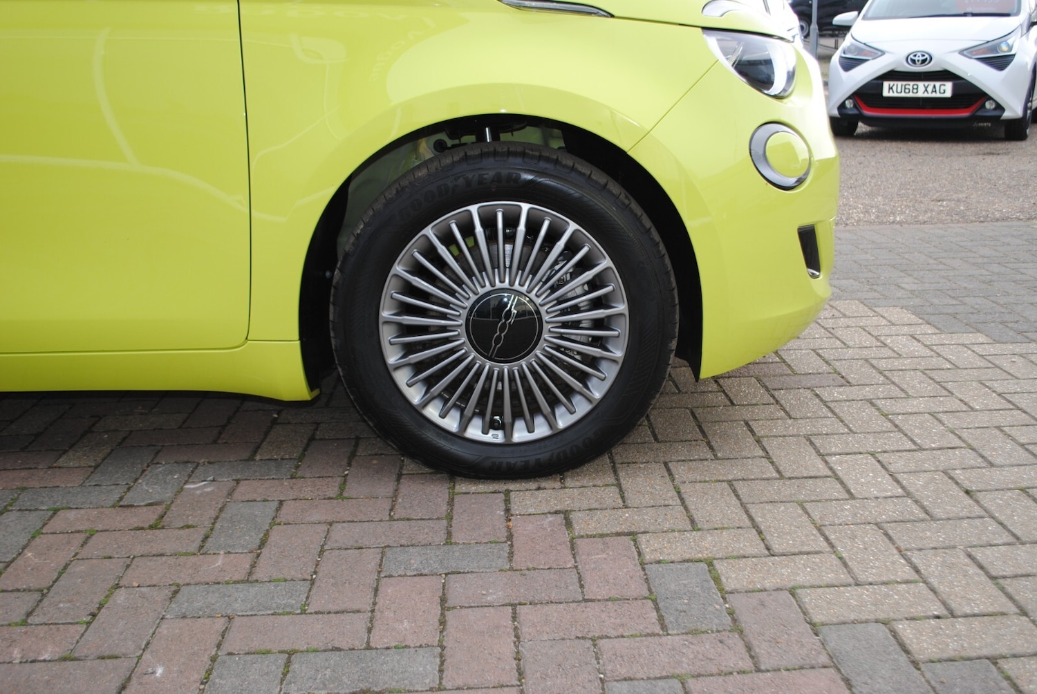 Used Fiat 500 2024 for sale - 76868940: Photo 13