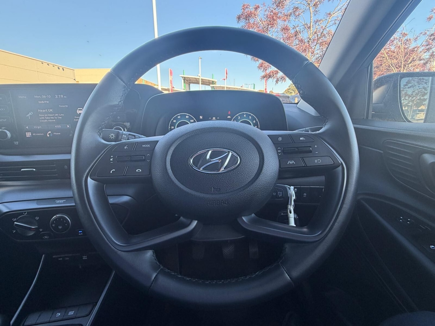 Used Hyundai i20 2023 for sale - 76660931: Photo 29