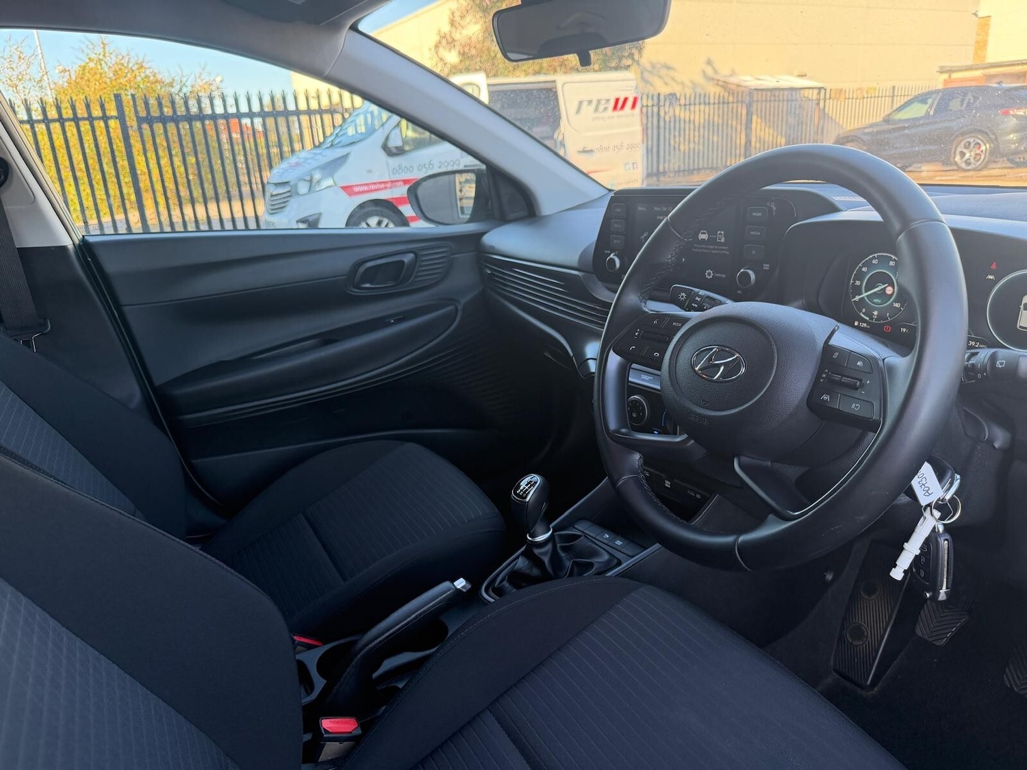 Used Hyundai i20 2023 for sale - 76660931: Photo 31