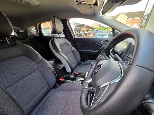 Used Renault Captur 2023 for sale - 76273048: Photo 24
