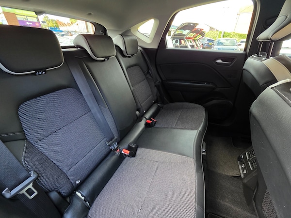 Used Renault Captur 2023 for sale - 76273048: Photo 30
