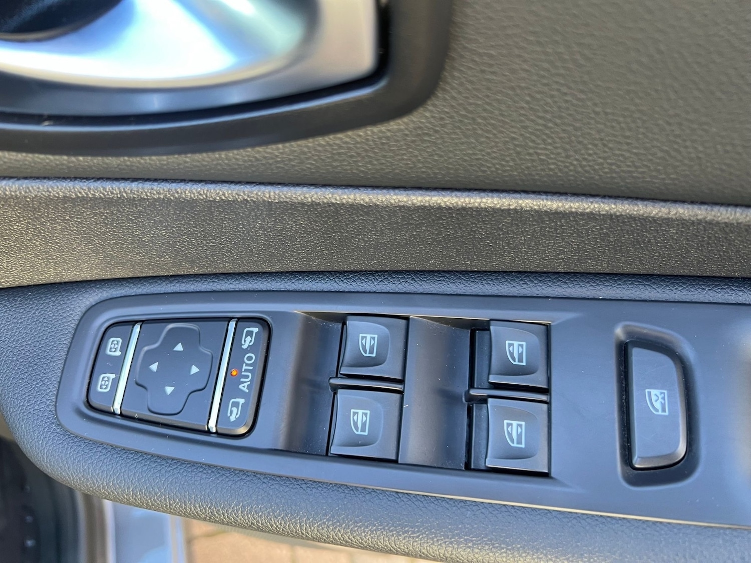 Used Renault Captur 2018 for sale - 76873726: Photo 18