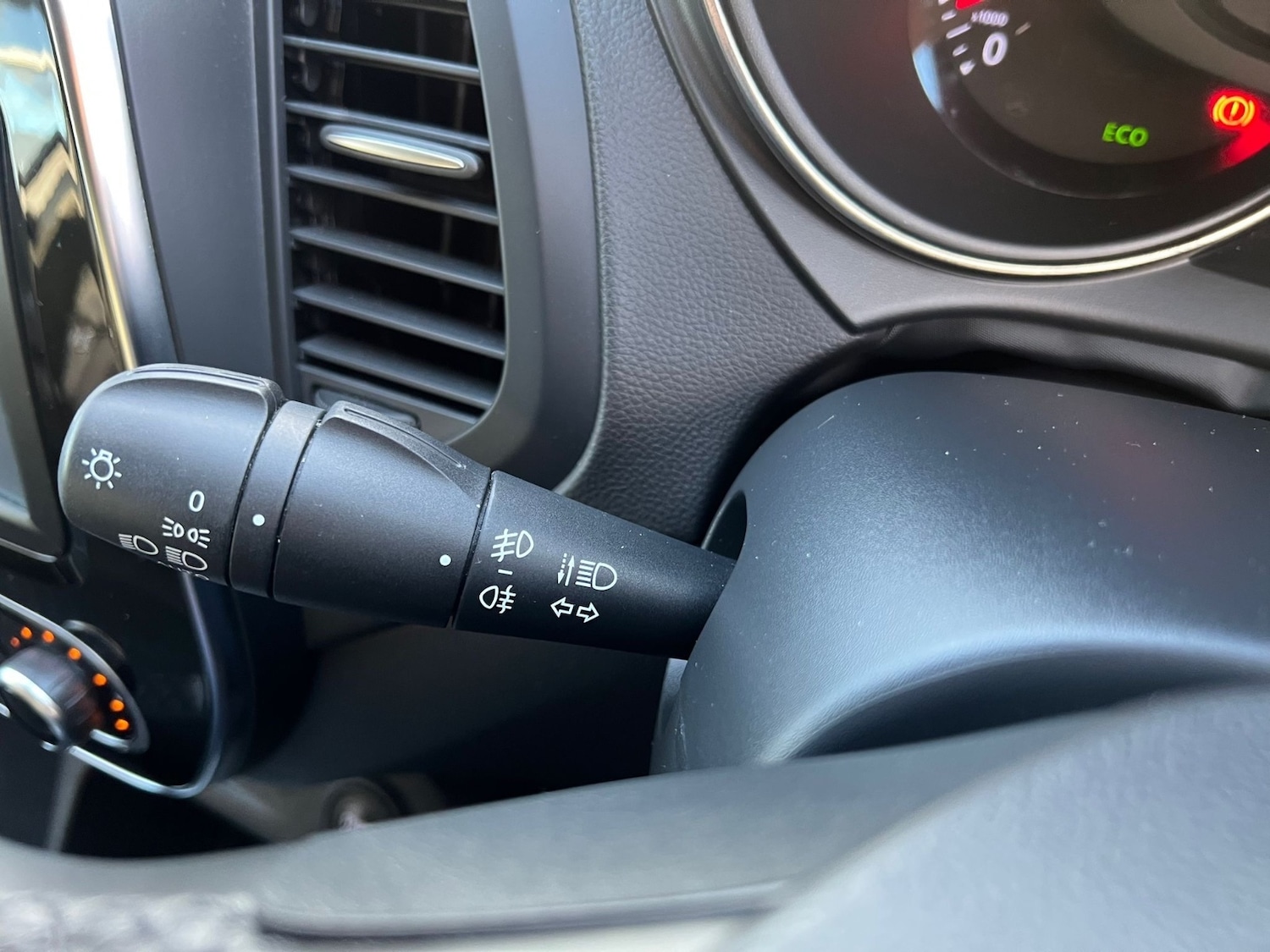 Used Renault Captur 2018 for sale - 76873726: Photo 21