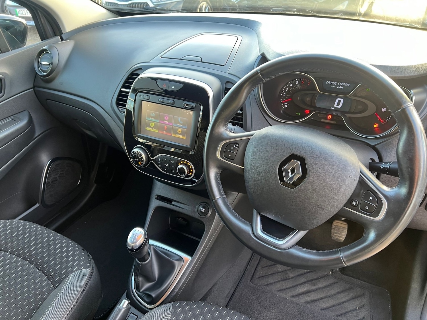 Used Renault Captur 2018 for sale - 76873726: Photo 24