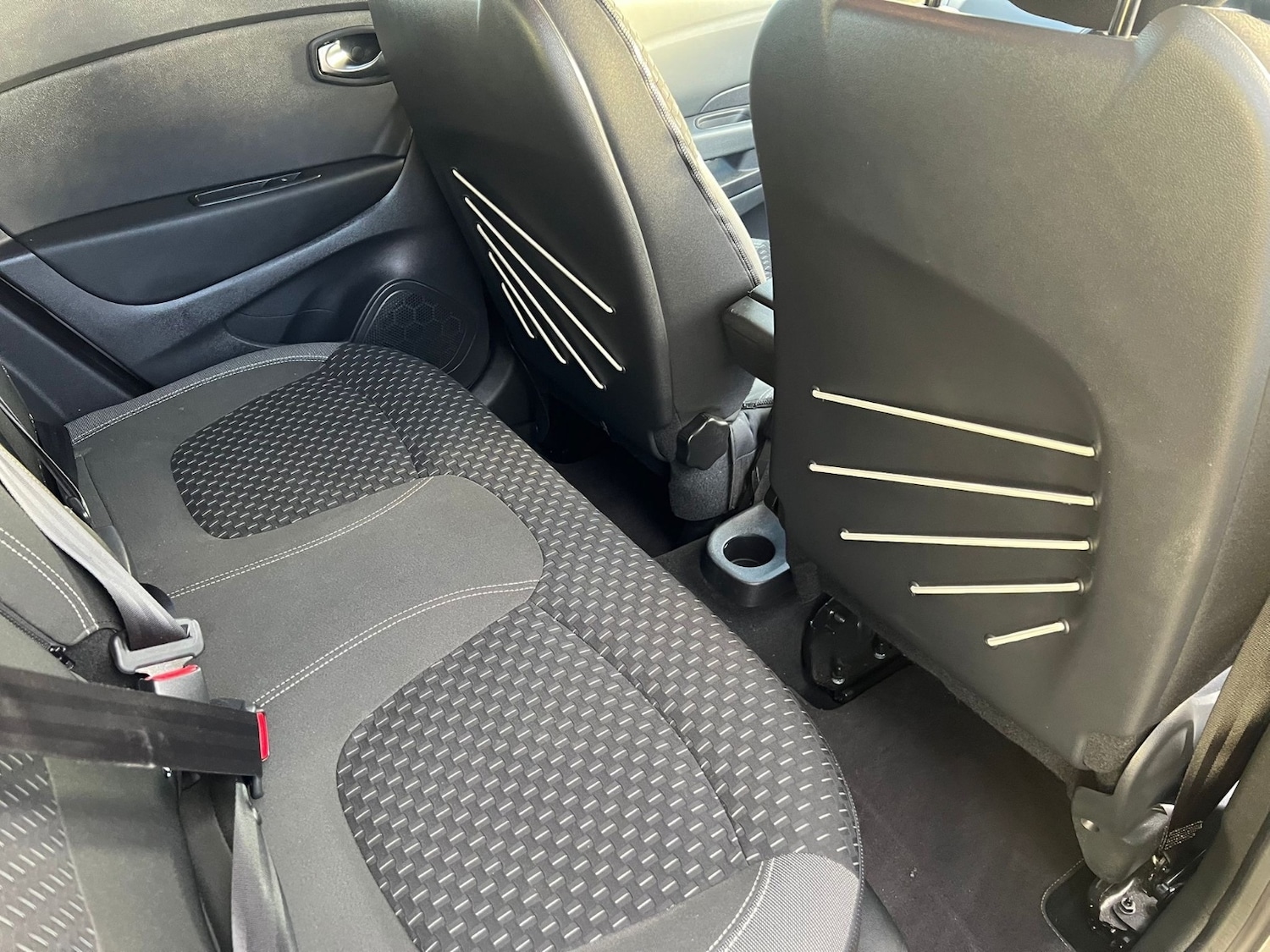 Used Renault Captur 2018 for sale - 76873726: Photo 32