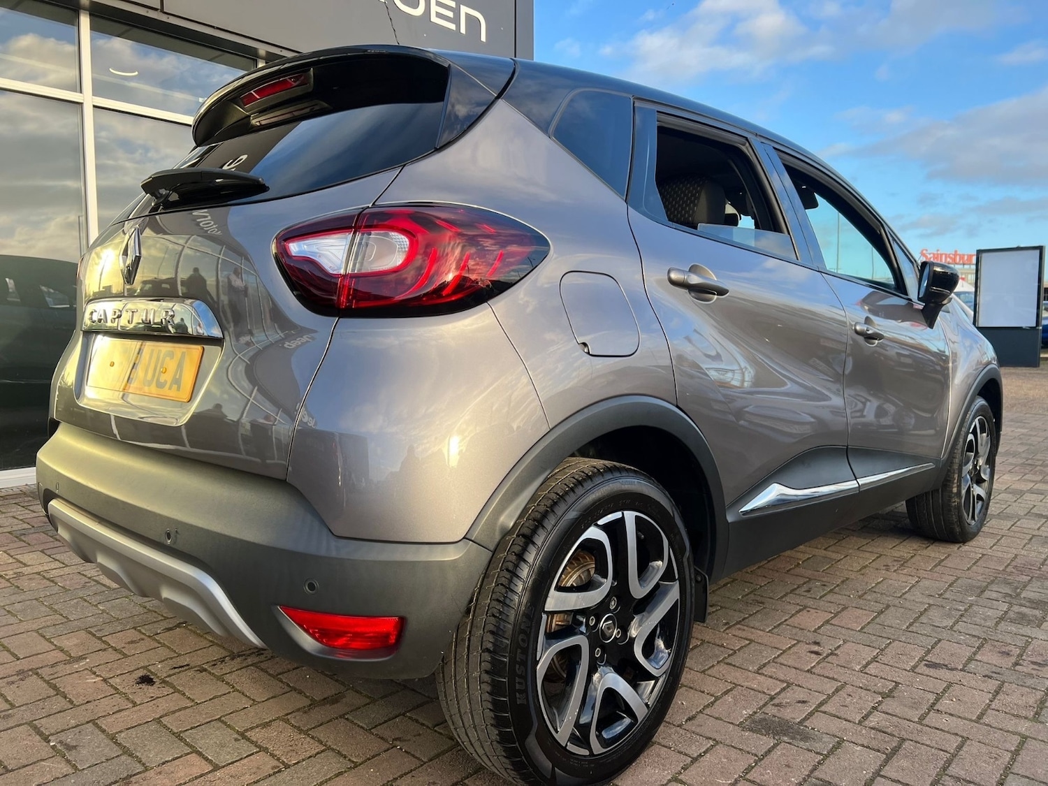 Used Renault Captur 2018 for sale - 76873726: Photo 41