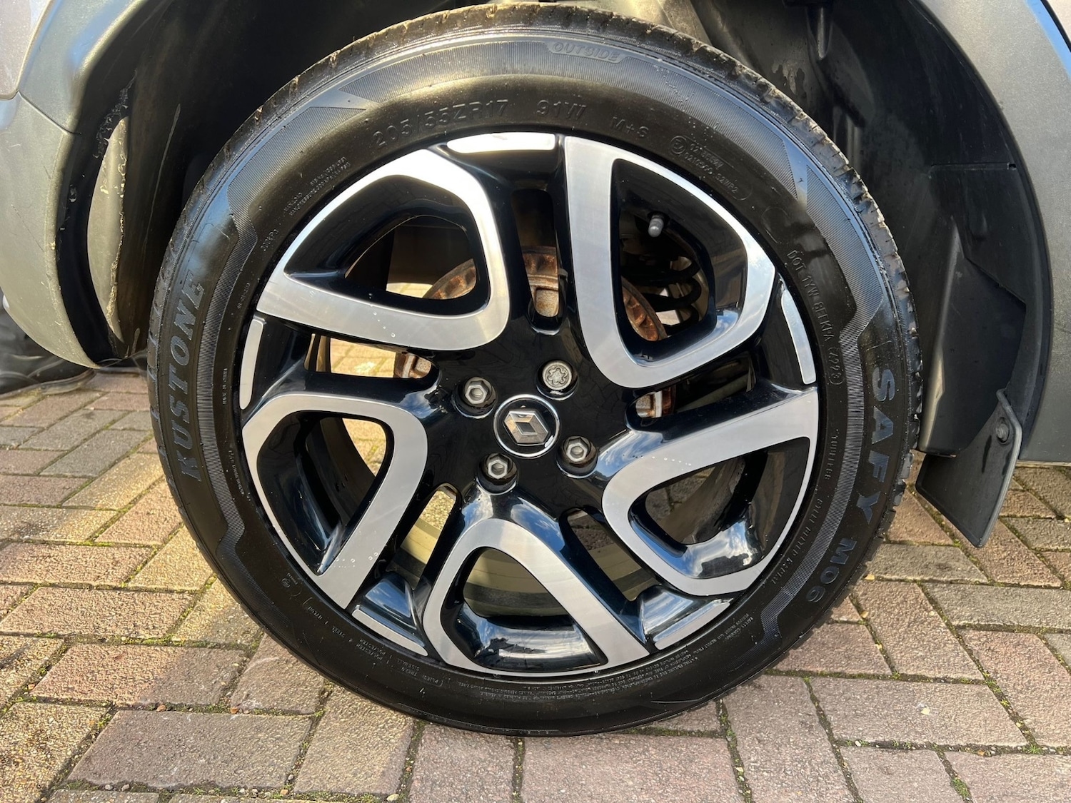 Used Renault Captur 2018 for sale - 76873726: Photo 42