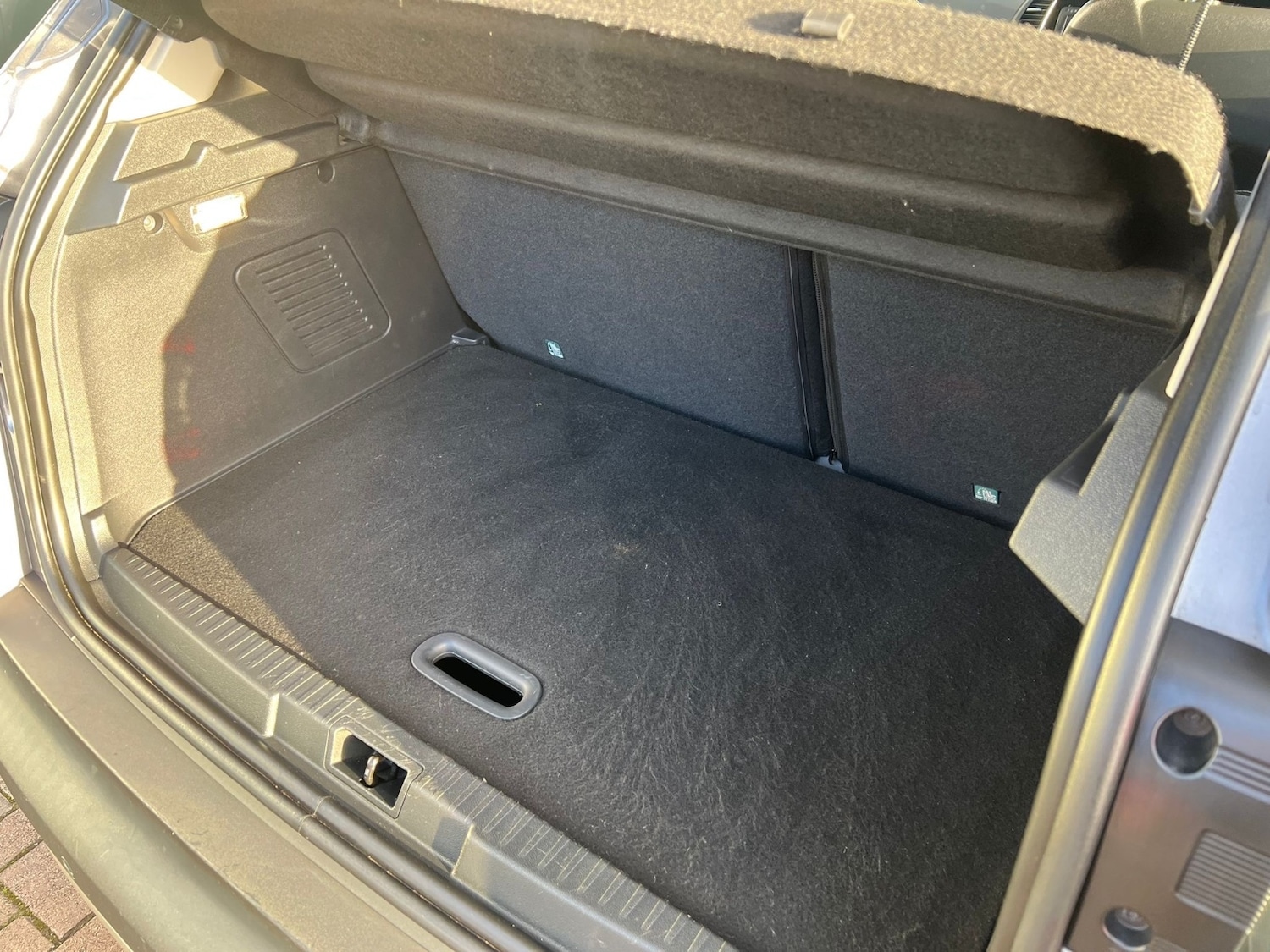 Used Renault Captur 2018 for sale - 76873726: Photo 43