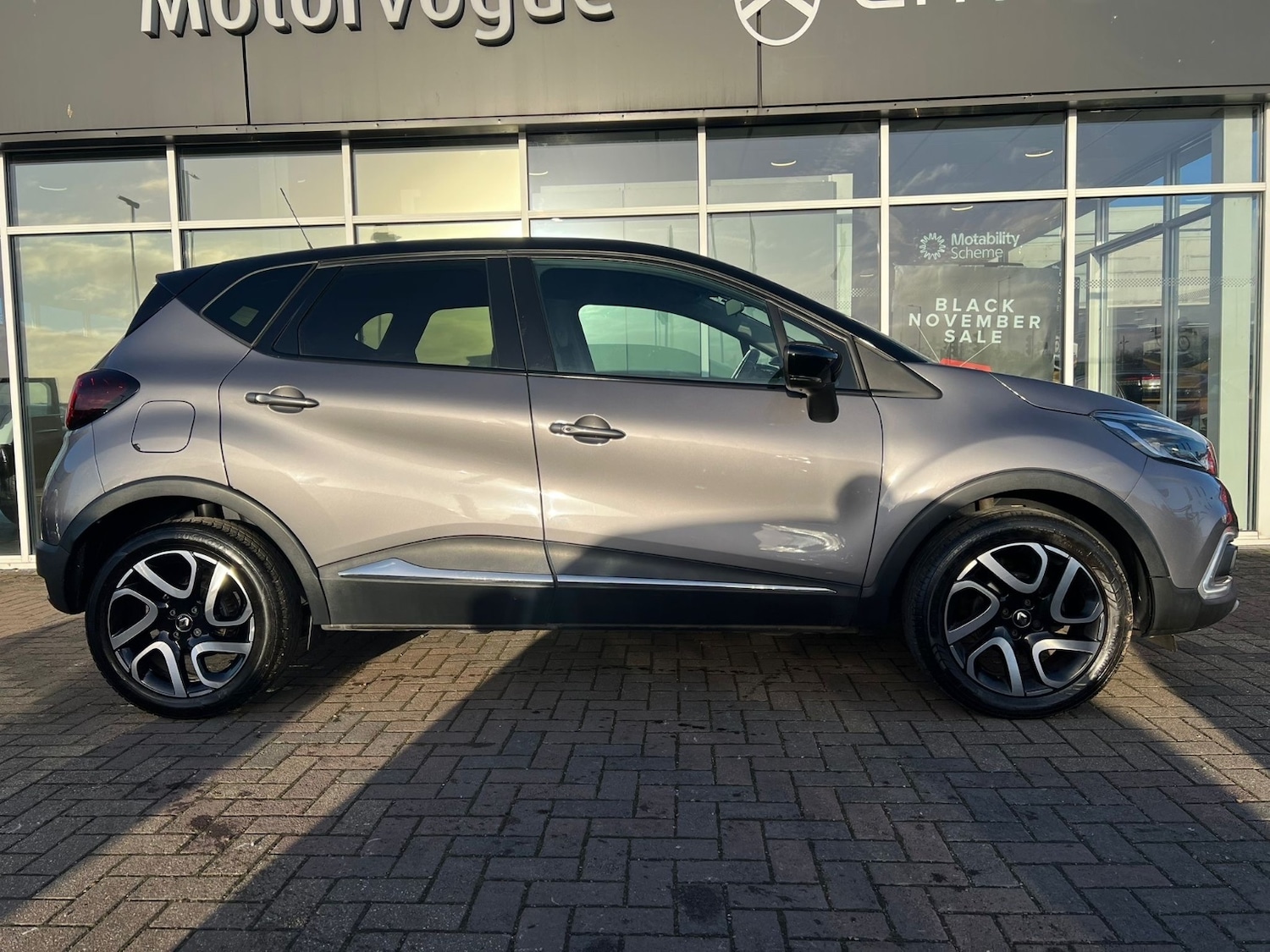 Used Renault Captur 2018 for sale - 76873726: Photo 47