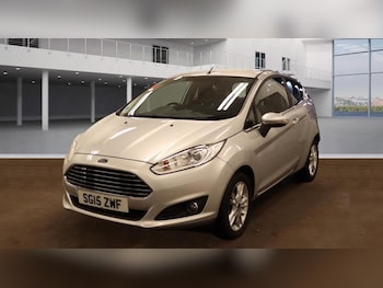 Used Ford Fiesta 2015 for sale - 76312332: Photo