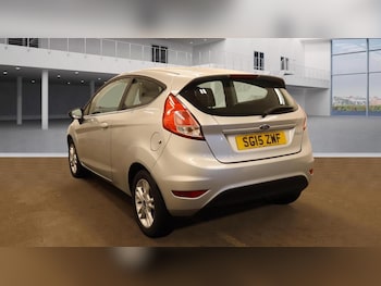 Used Ford Fiesta 2015 for sale - 76312332: Photo