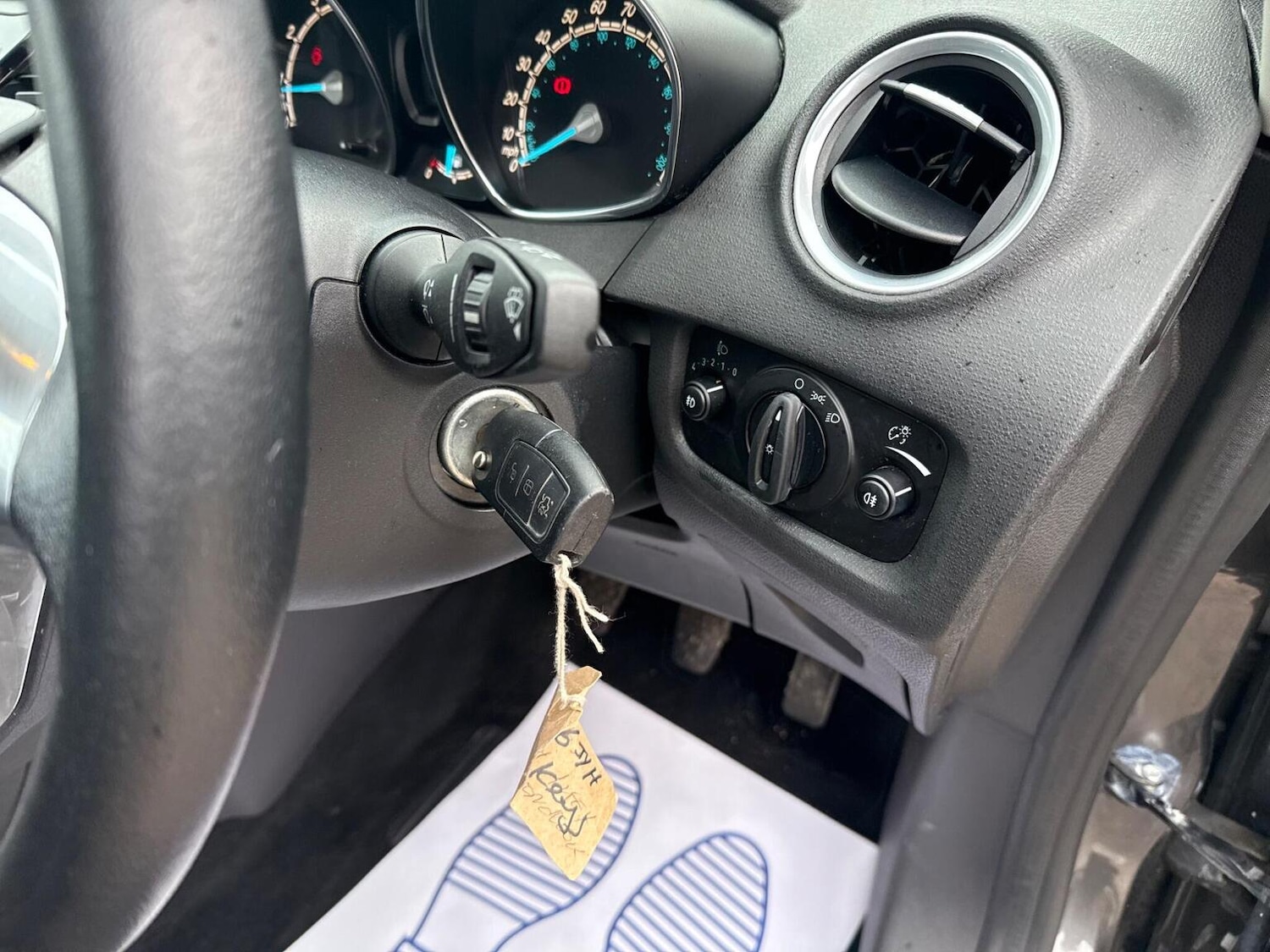 Used Ford Fiesta 2016 for sale - 76891744: Photo 27