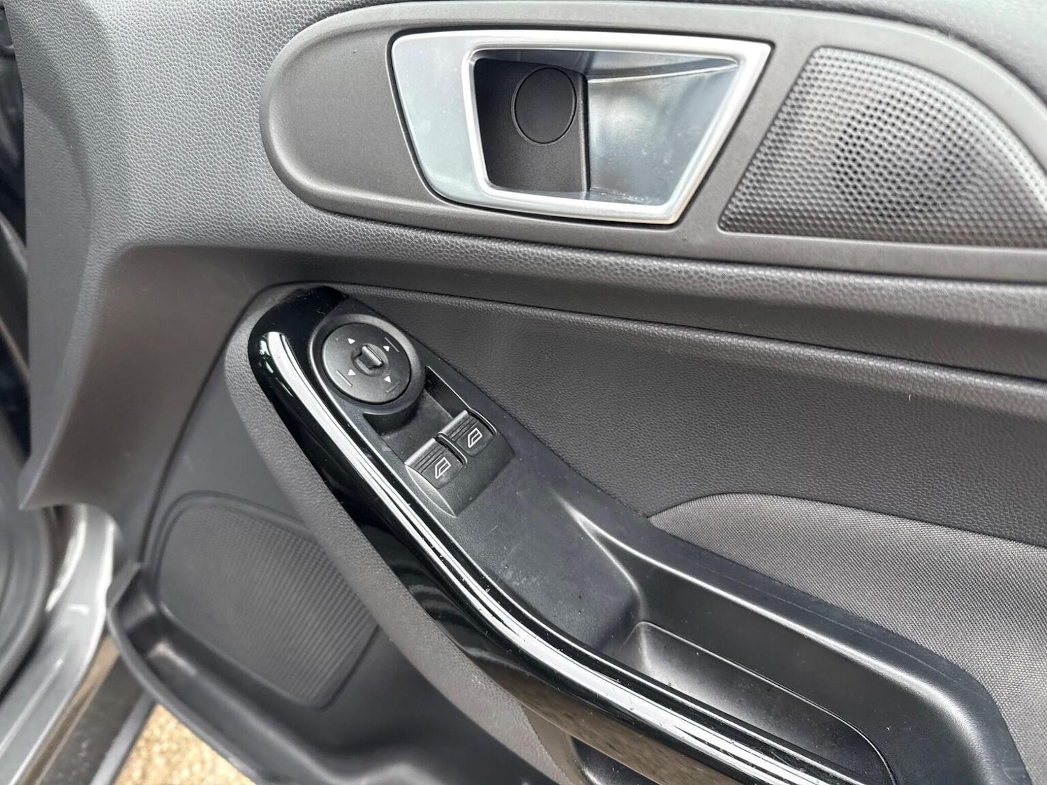 Used Ford Fiesta 2016 for sale - 76891744: Photo 29