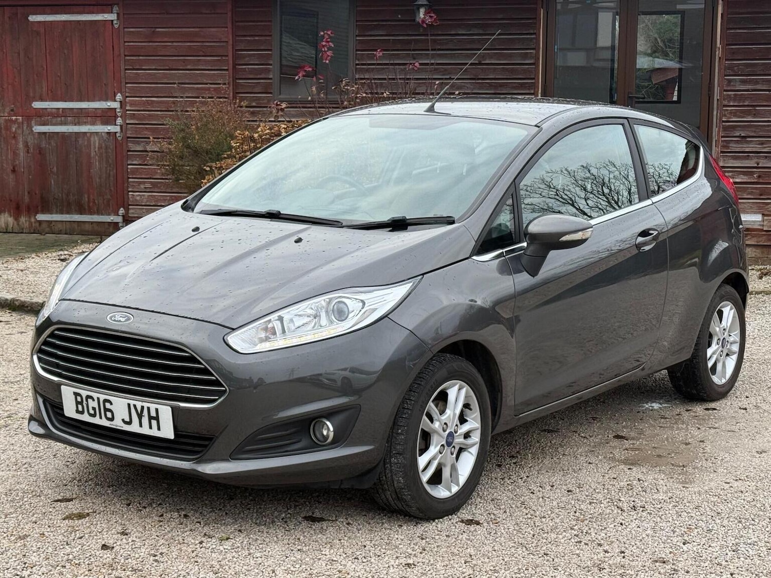 Used Ford Fiesta 2016 for sale - 76891744: Photo 3
