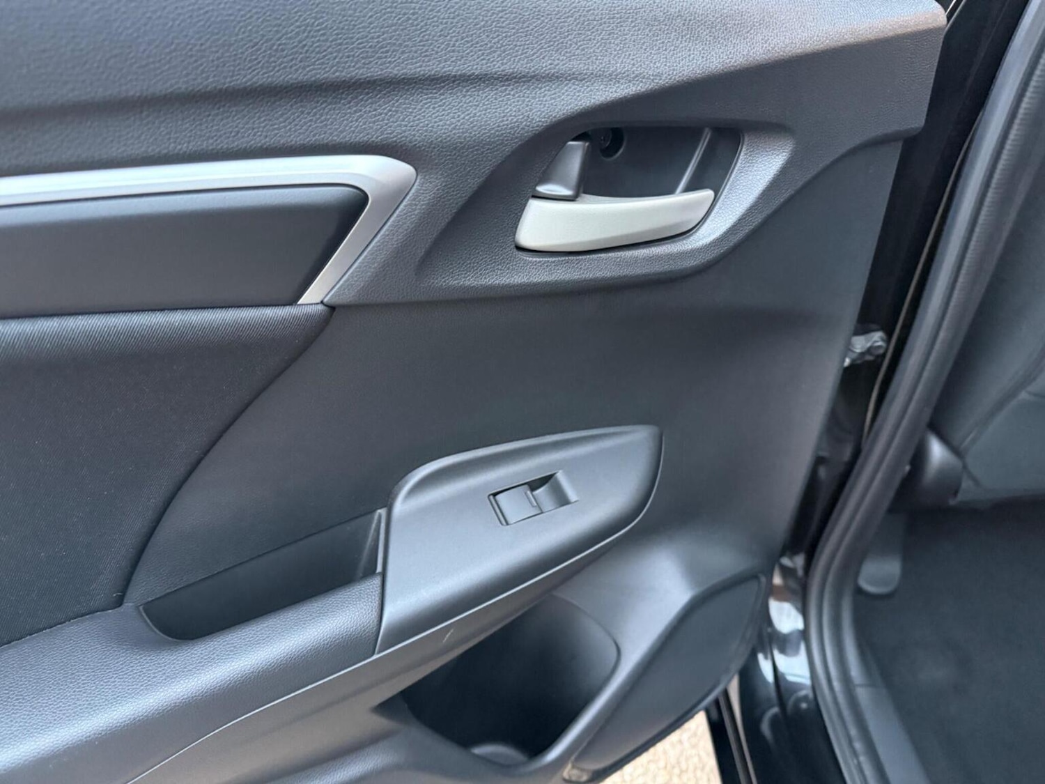 Used Honda Jazz 2019 for sale - 76643369: Photo 25