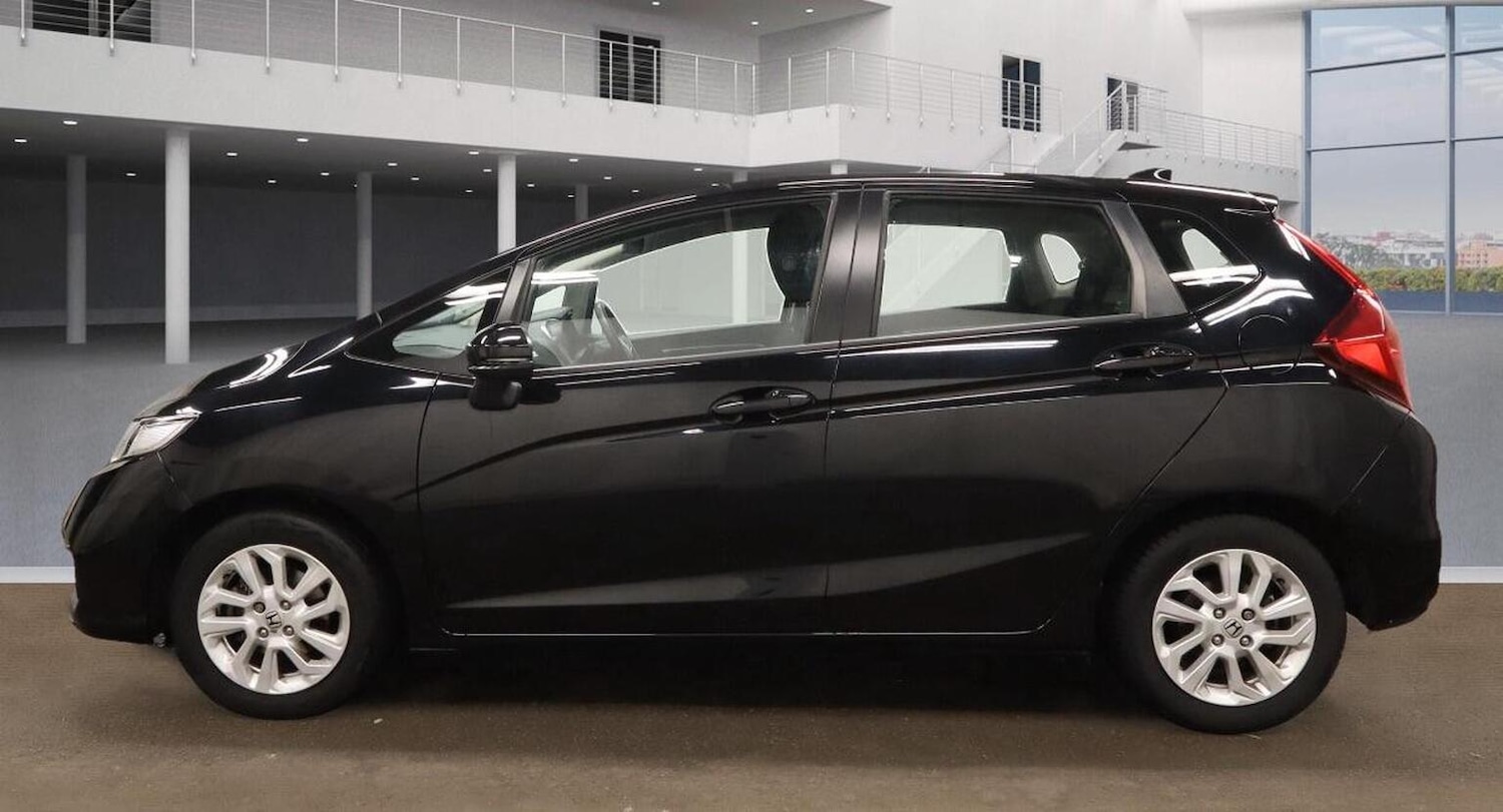 Used Honda Jazz 2019 for sale - 76643369: Photo 5