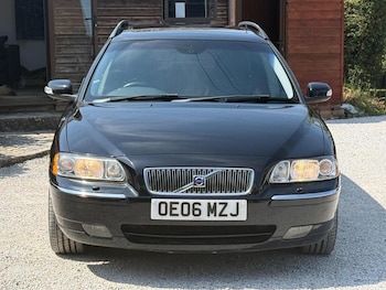 Used Volvo V70 2006 for sale - 78513825: Photo