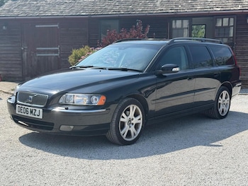 Used Volvo V70 2006 for sale - 78513825: Photo