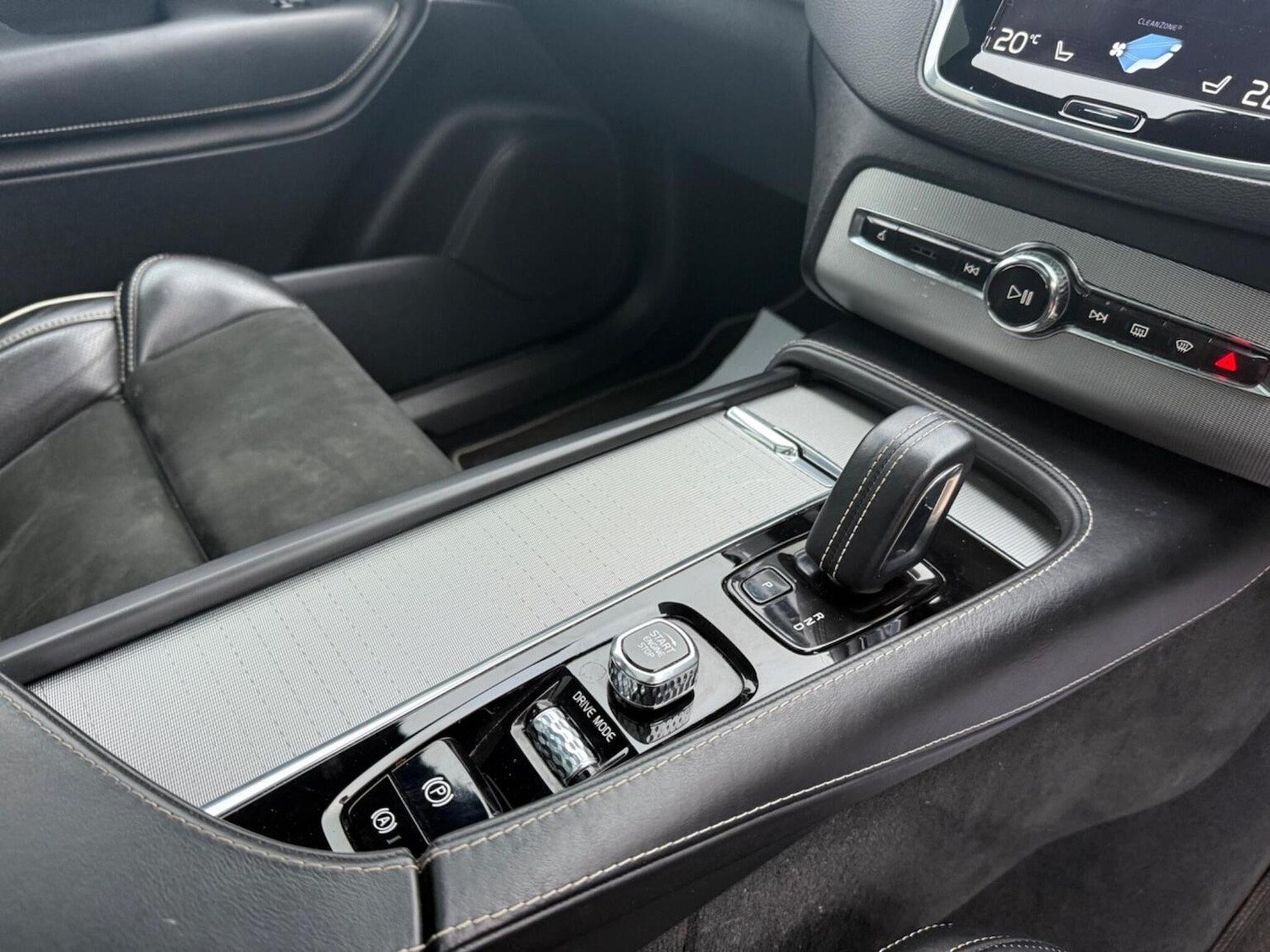 Used Volvo XC90 2020 for sale - 75975525: Photo 24