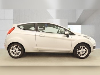 Used Ford Fiesta 2016 for sale - 78782288: Photo
