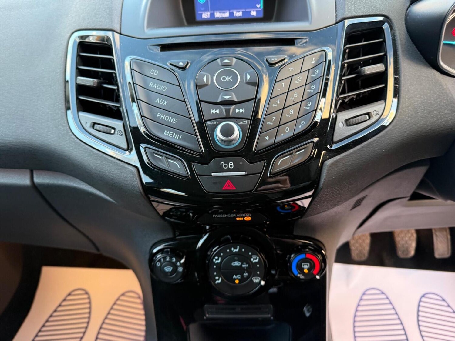 Used Ford Fiesta 2015 for sale - 76591561: Photo 22