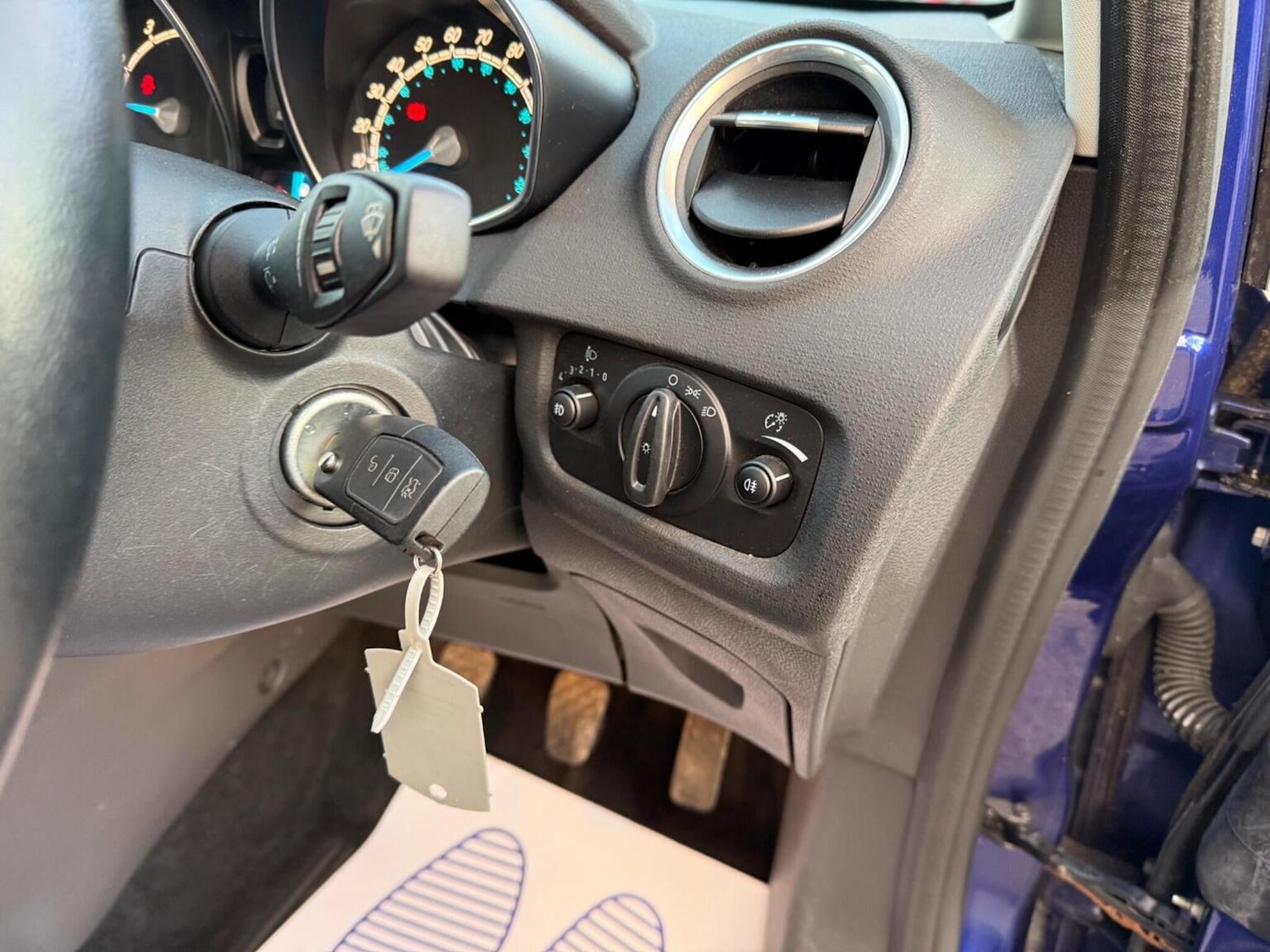 Used Ford Fiesta 2015 for sale - 76591561: Photo 26