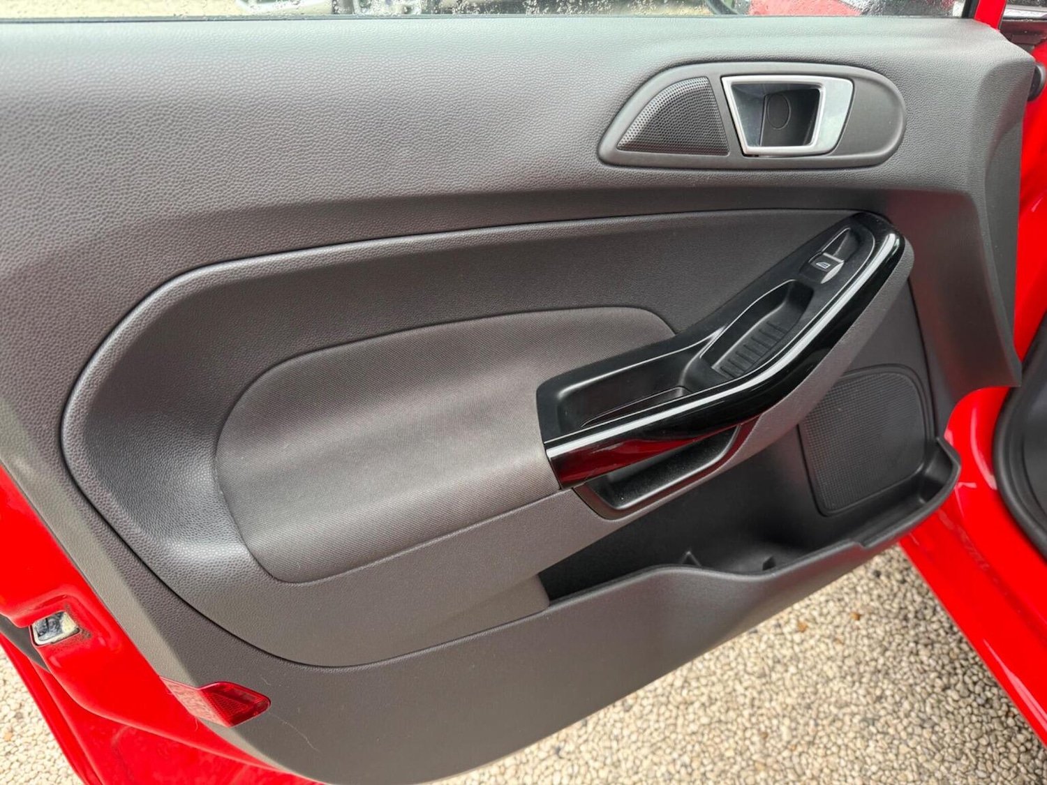 Used Ford Fiesta 2016 for sale - 75994508: Photo 32