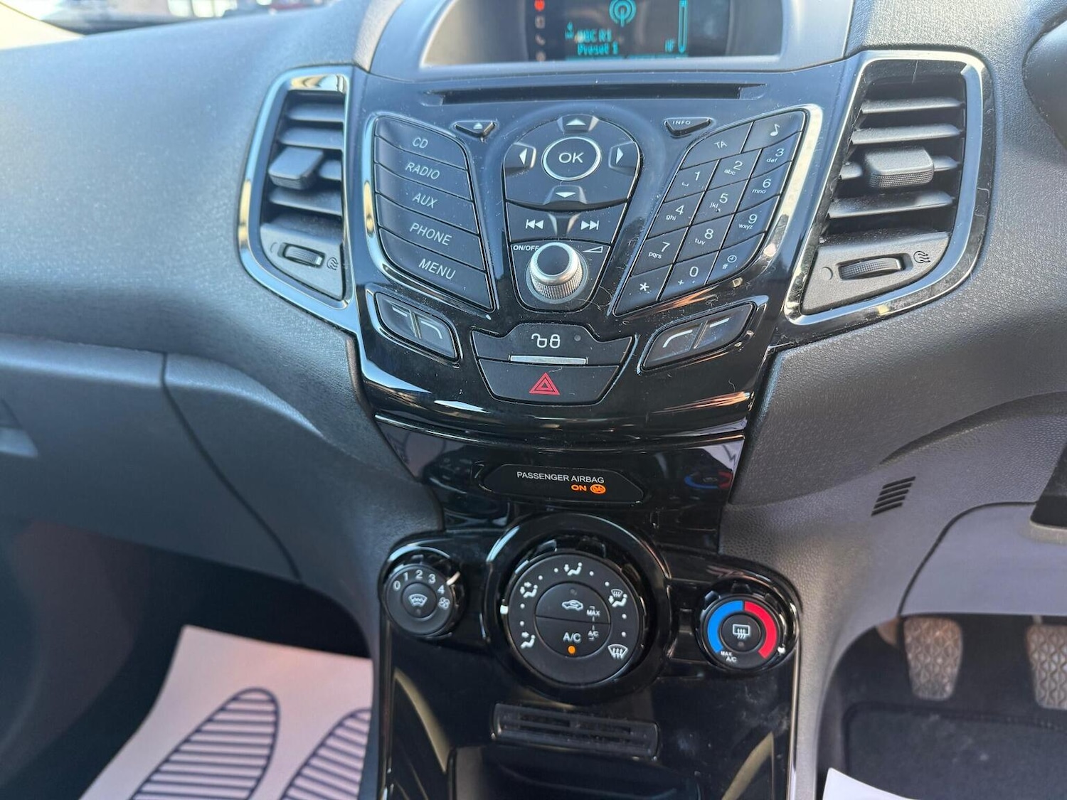 Used Ford Fiesta 2015 for sale - 77201210: Photo 23