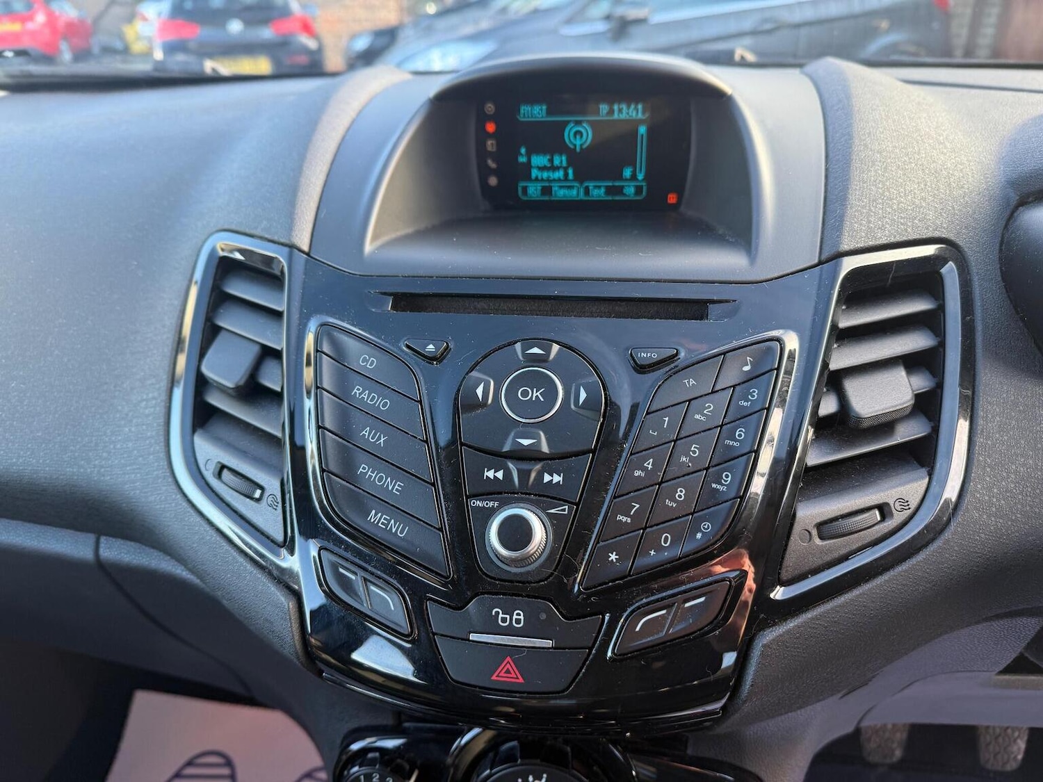 Used Ford Fiesta 2015 for sale - 77201210: Photo 24