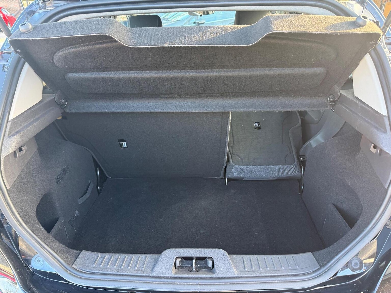 Used Ford Fiesta 2015 for sale - 77201210: Photo 37