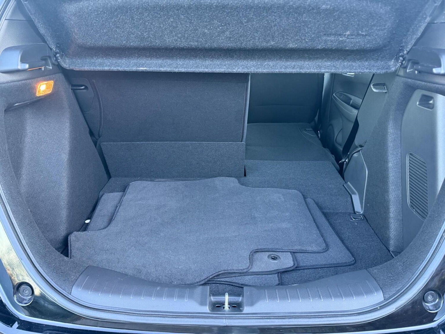 Used Honda Jazz 2022 for sale - 76799278: Photo 35