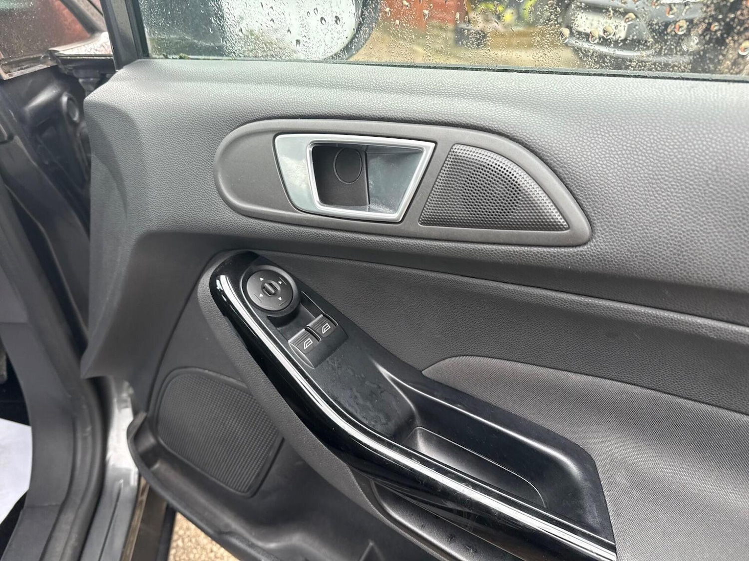 Used Ford Fiesta 2016 for sale - 75994637: Photo 28