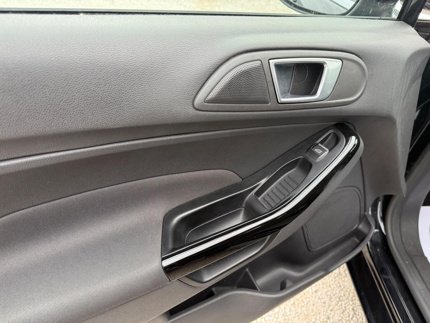 Used Ford Fiesta 2016 for sale - 76313930: Photo 28