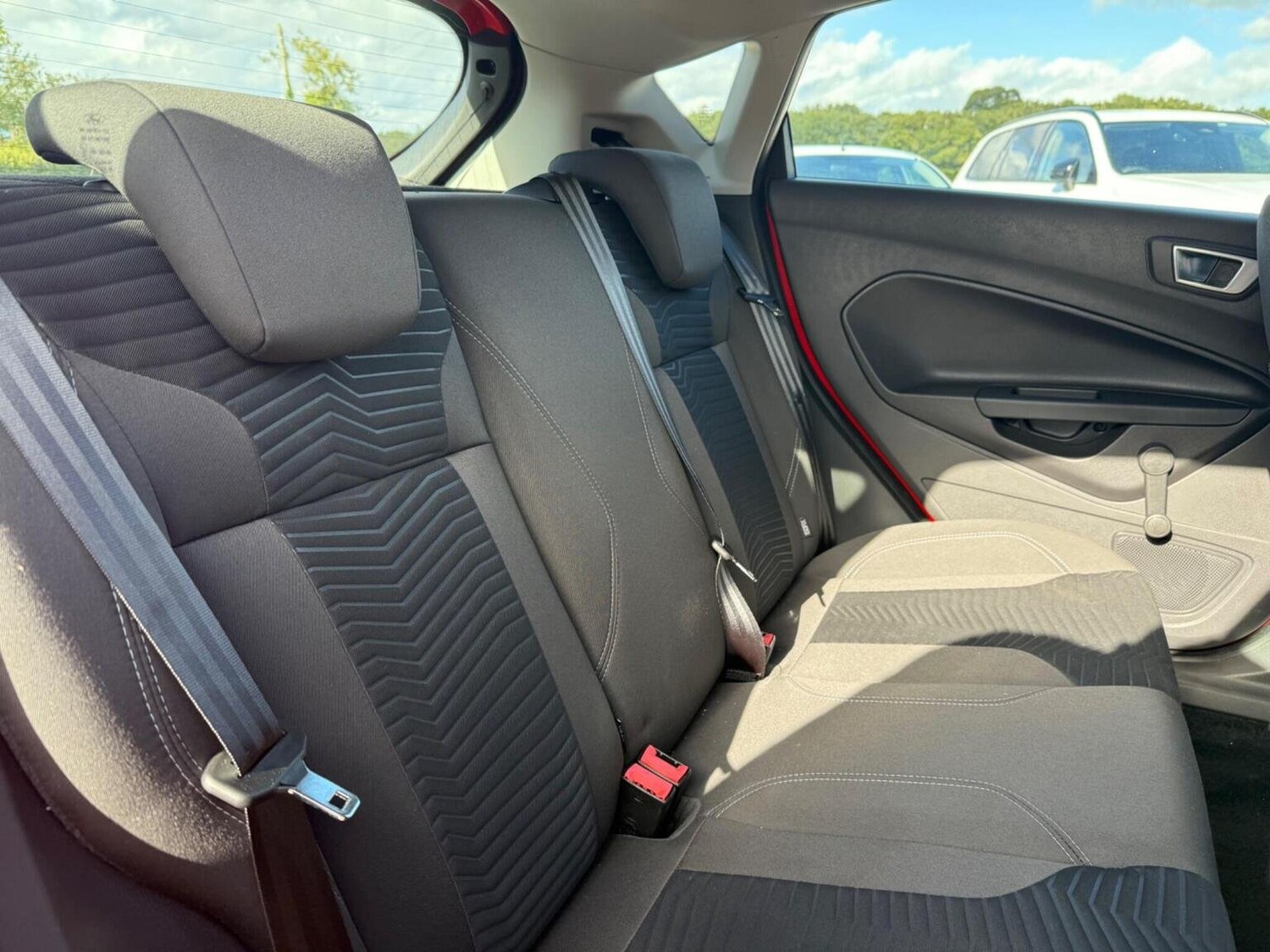 Used Ford Fiesta 2015 for sale - 75925122: Photo 11