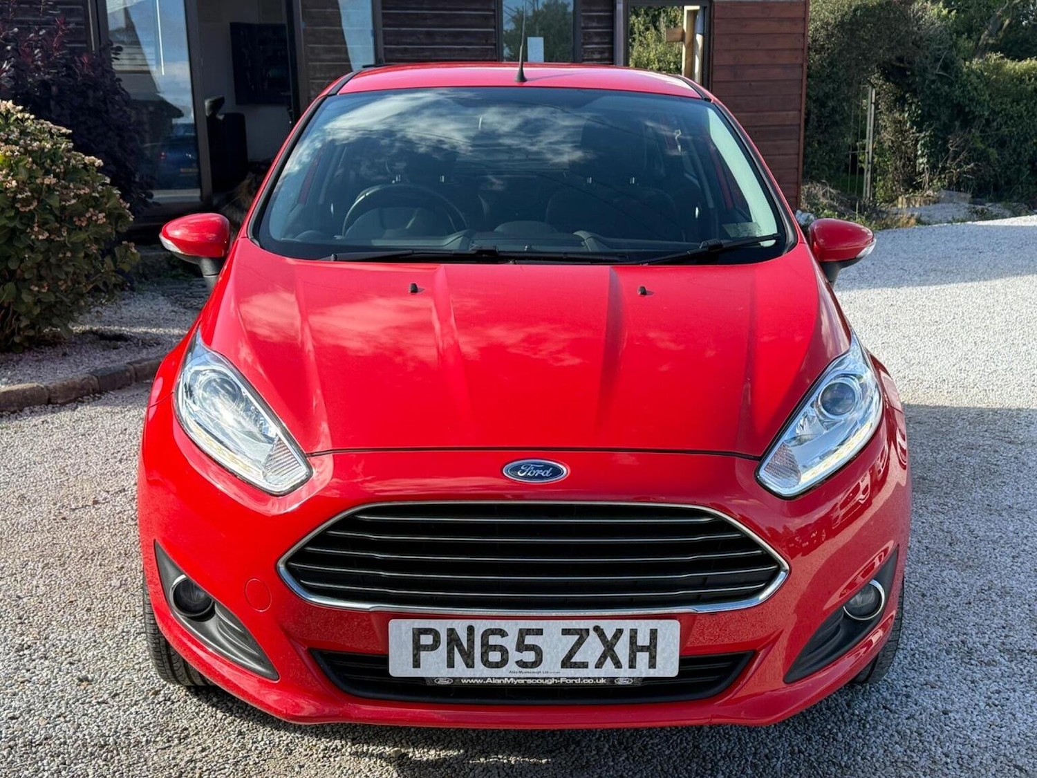 Used Ford Fiesta 2015 for sale - 75925122: Photo 2