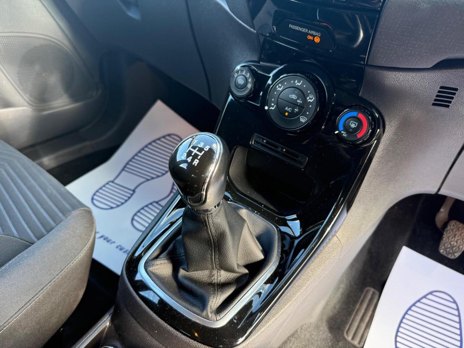 Used Ford Fiesta 2015 for sale - 75925122: Photo 21