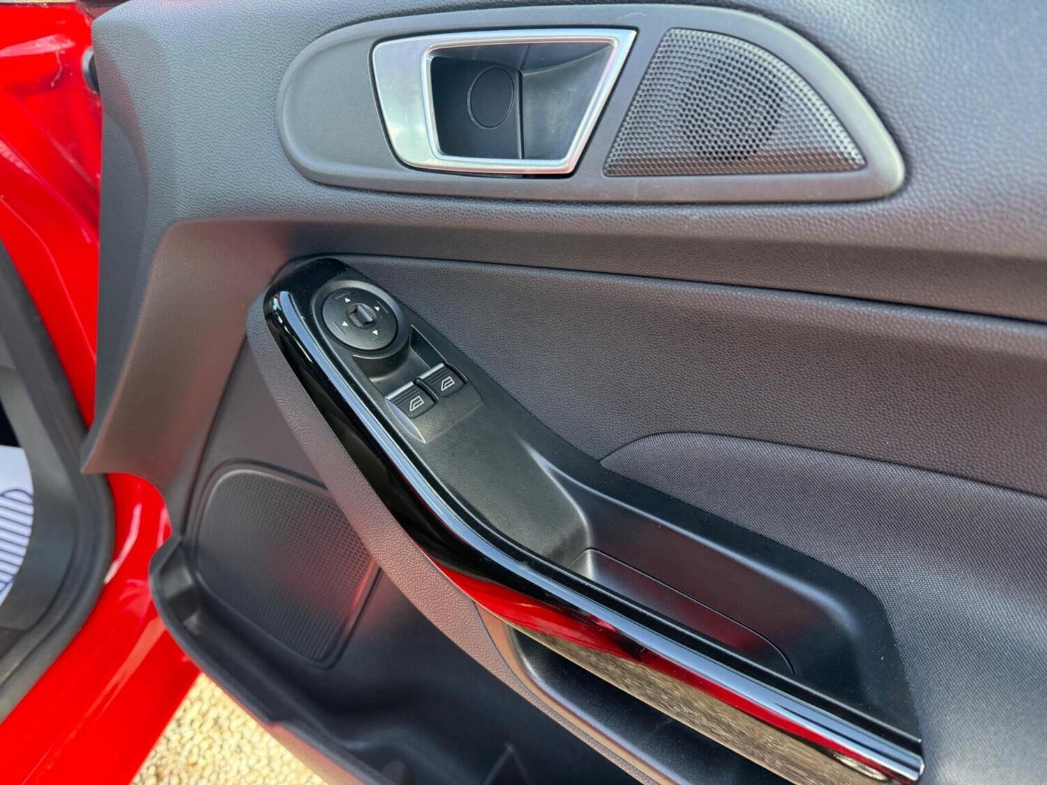 Used Ford Fiesta 2015 for sale - 75925122: Photo 25