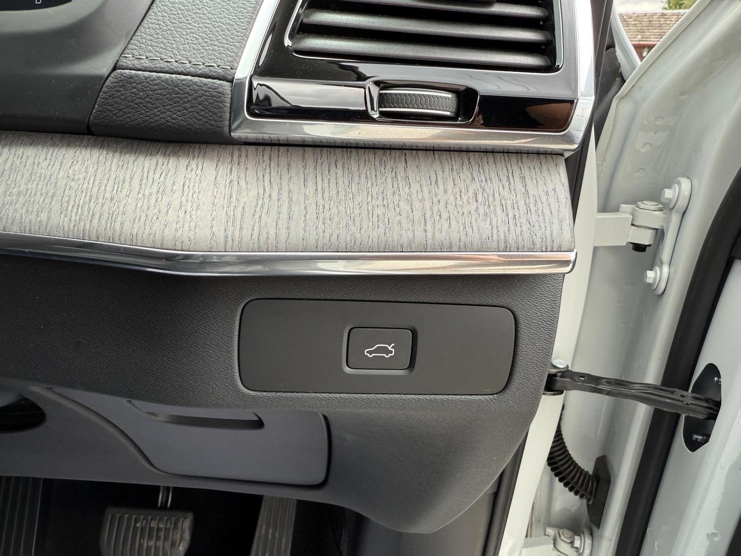 Used Volvo XC90 2023 for sale - 76794577: Photo 28