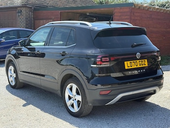 Used Volkswagen T-Cross 2020 for sale - 79033177: Photo