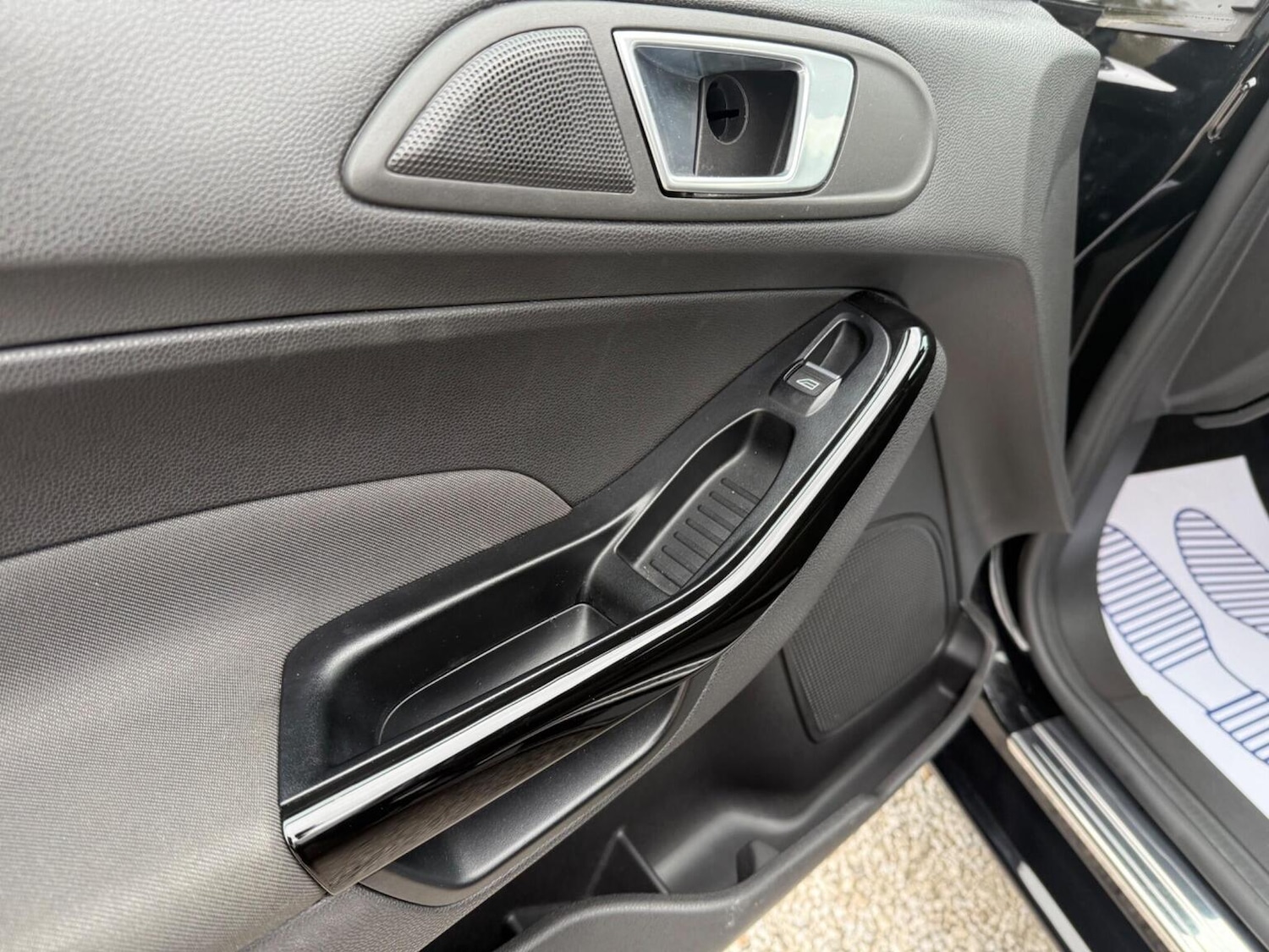 Used Ford Fiesta 2017 for sale - 76174105: Photo 28