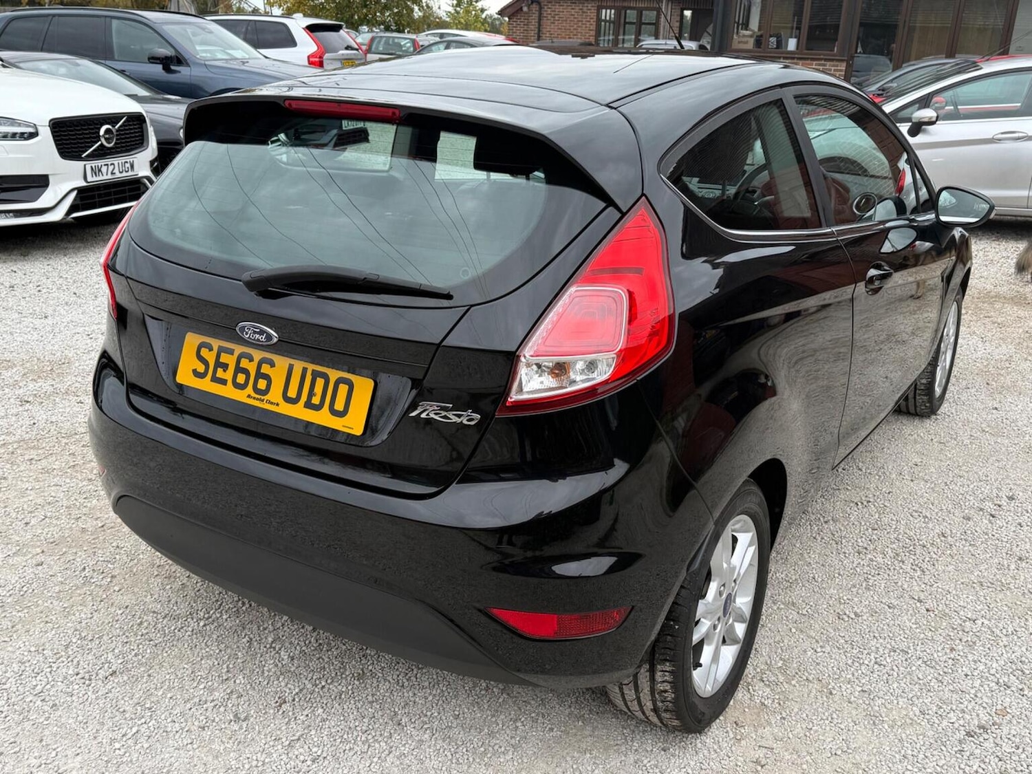Used Ford Fiesta 2017 for sale - 76174105: Photo 6