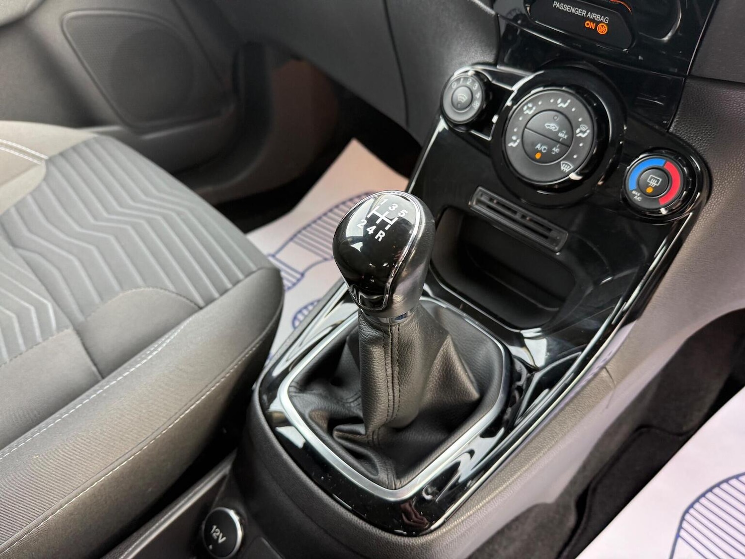 Used Ford Fiesta 2015 for sale - 76982720: Photo 23