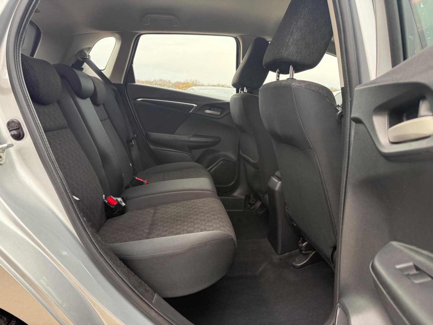 Used Honda Jazz 2017 for sale - 76858906: Photo 11