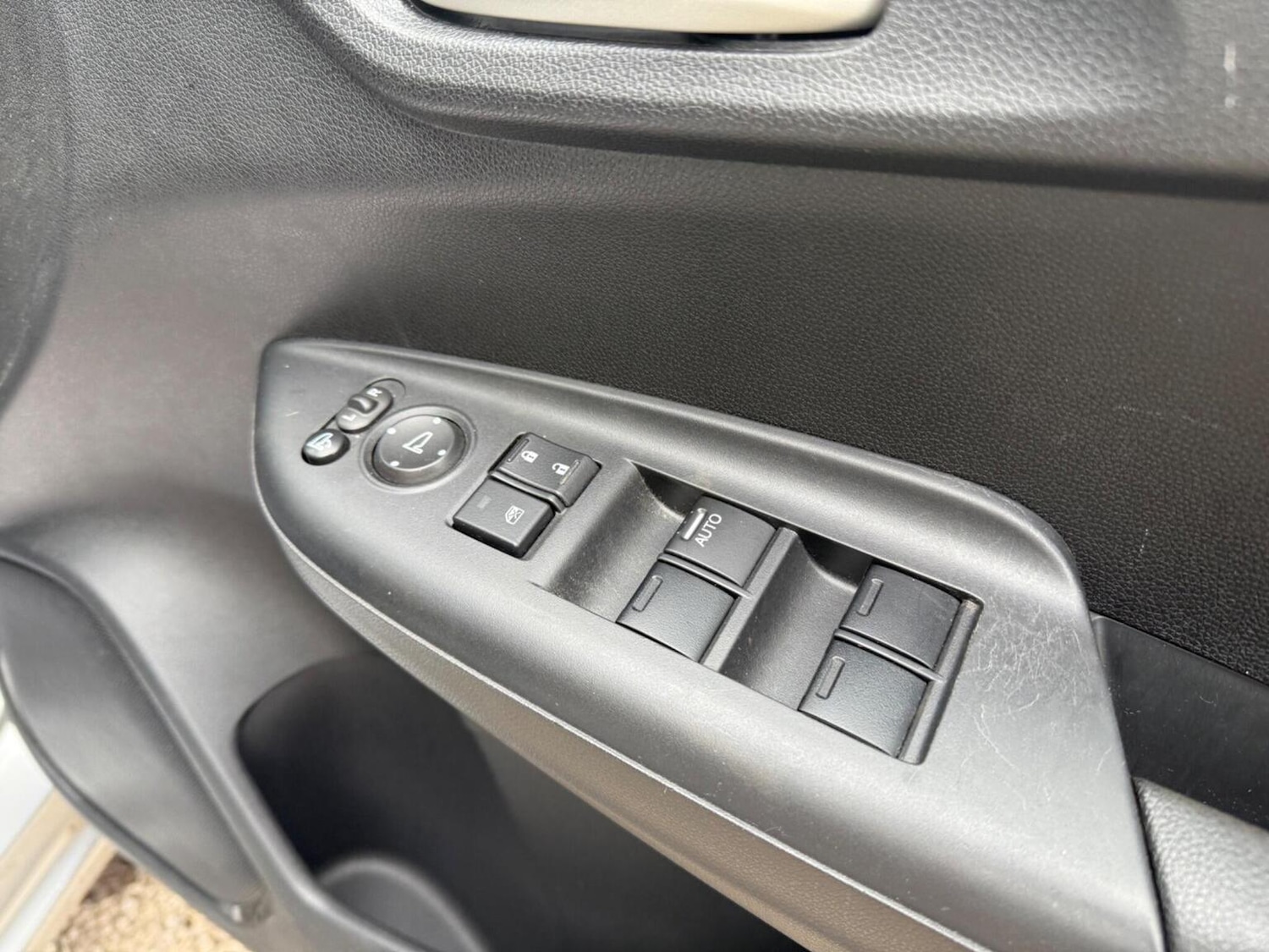 Used Honda Jazz 2017 for sale - 76858906: Photo 25